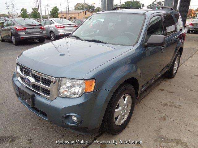 Ford Escape 2011 photo 2